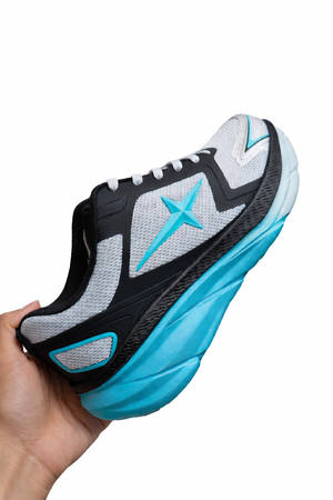 Blurr - Women's workout sneaker - grey